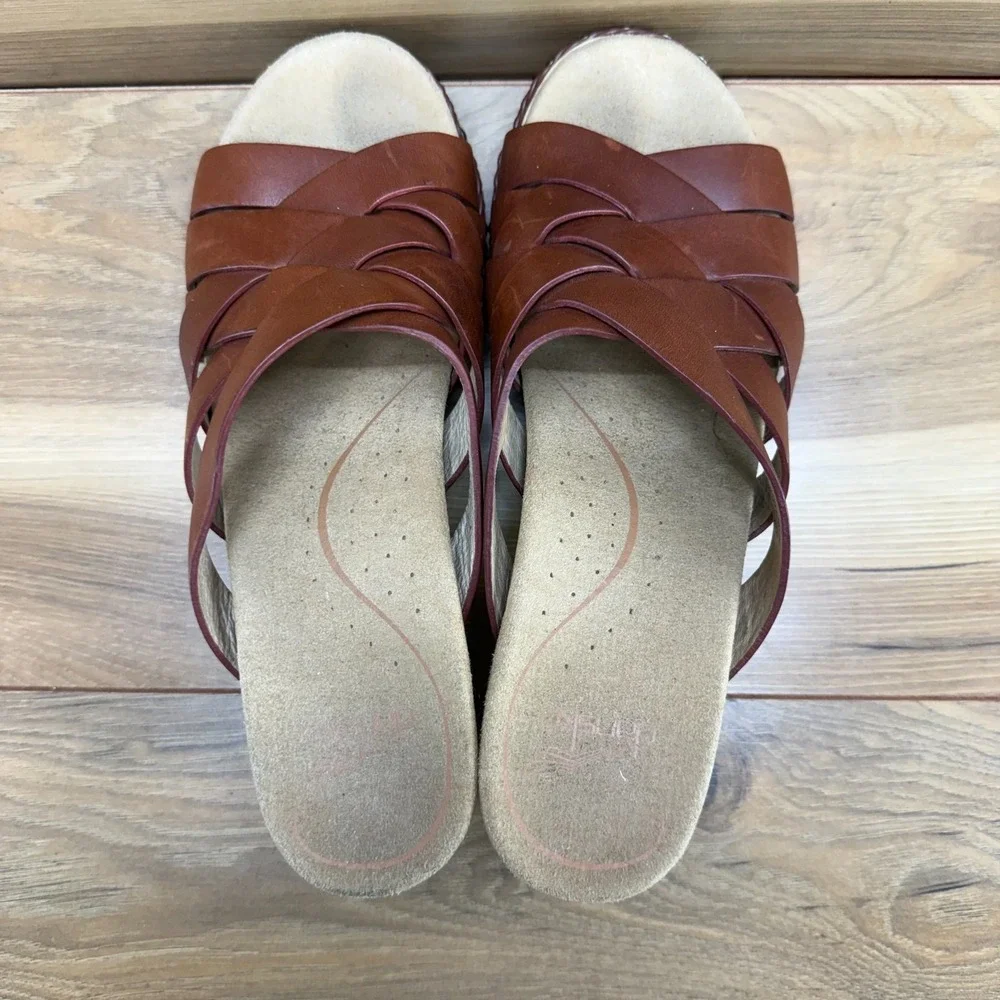 Dansko Tory Sandals Womens 8 EU 38 Brown Leather Weave Woven Studded Braide Heel